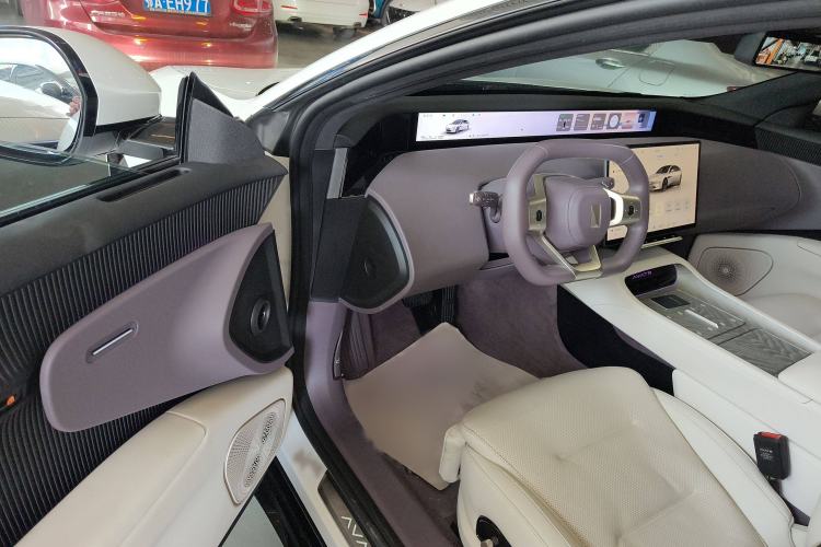 Used Avatr 12 2024 700 Three-Laser Rear-Wheel Drive Luxury Edition
