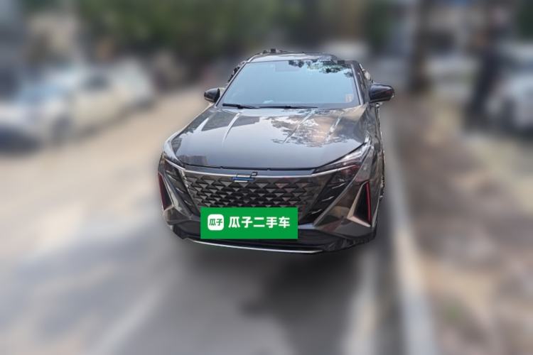 Used CHANGAN OSHAN Z6 2023 Blue Whale 1.5T DCT Smart Luxury Model Front