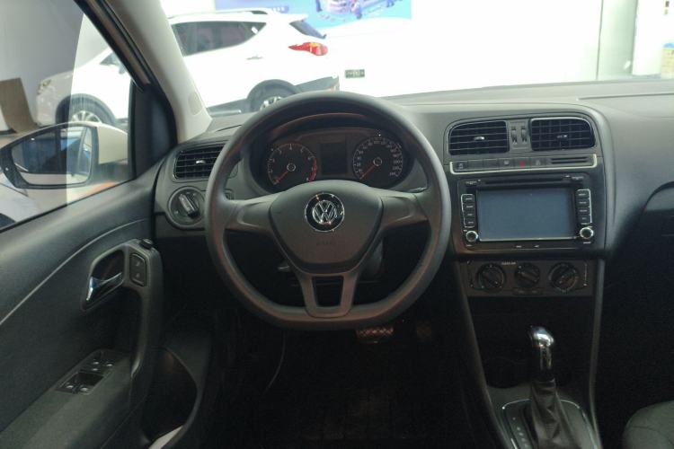 Used Volkswagen Polo 2018 1.5L Automatic Advanced Driving Model Steering Wheel