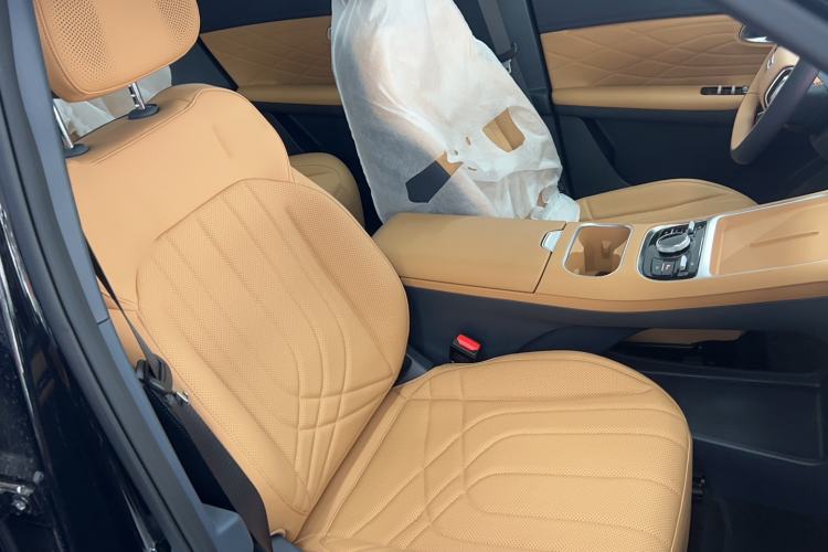 Used Geely Galaxy Galaxy Xingjian 7 EM-i 2025 120km Launch+ Version
