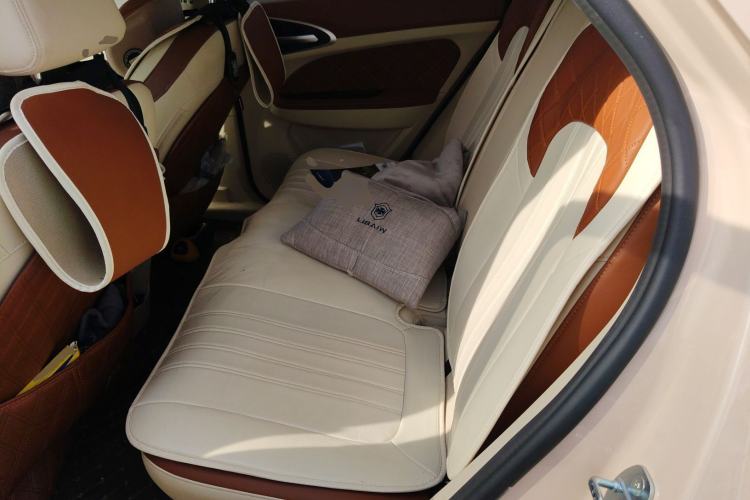 Used ORA Good Cat 2023 401 km Standard Range Premium Trim Ternary Lithium Left Rear Seat