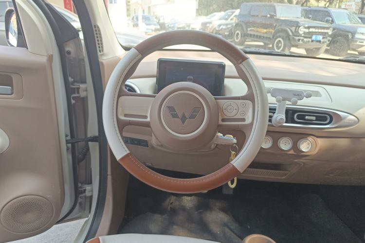 Used Wuling Hongguang MINIEV 2025 Four-Door Version Advanced Edition