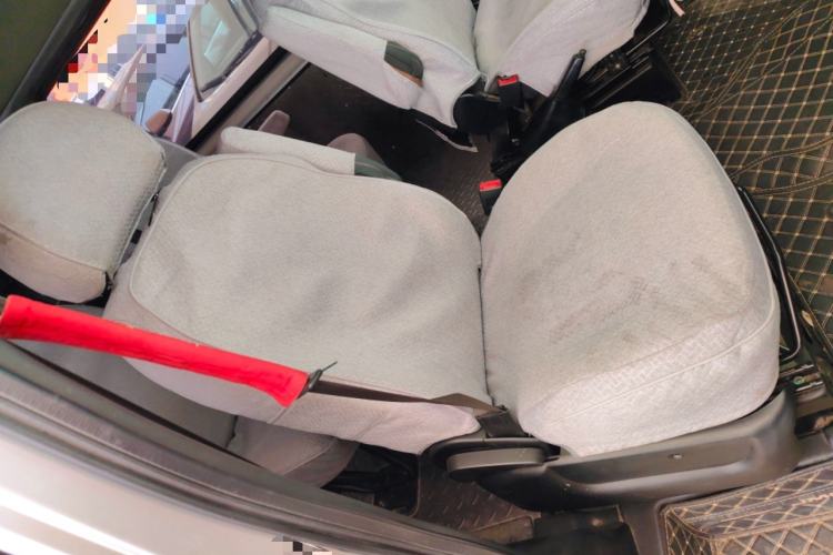 Used JMC Fushun 2022 2.0T Manual Multi-Function Passenger Vehicle Mid-Range High Roof 6-7 Seats Right Front Seat