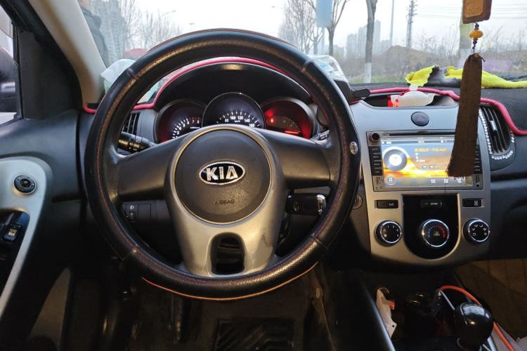 Used Kia Forte 2014 1.6L MT GLS