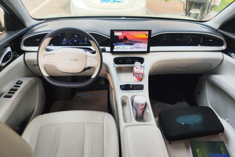 Used Geely Galaxy Geome 2025 410 km Free Version