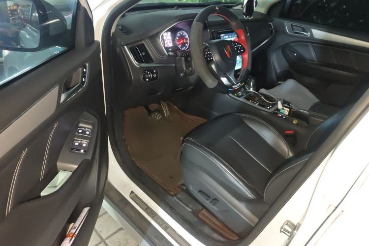 Used Roewe RX5 2016 20T Two-Wheel Drive Automatic Internet Smart Edition Driver Seat