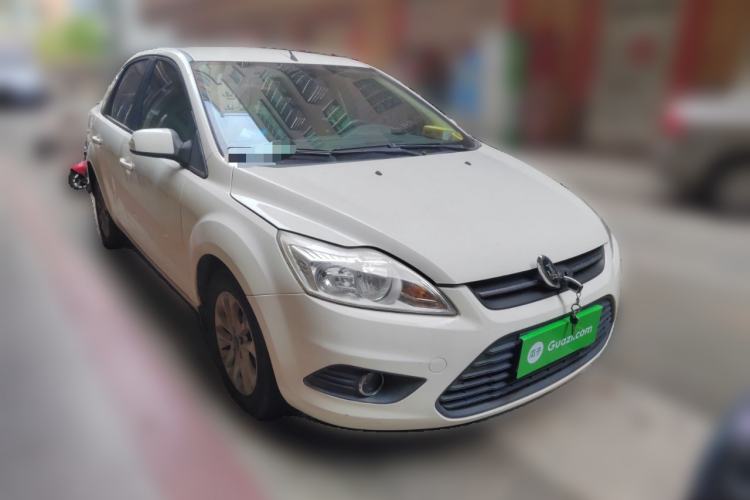 Used Ford Focus 2013 Sedan Classic 1.8L Automatic Base Model Front Right 45 Deg