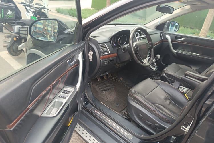 Used Haval H6 2013 Sport Edition 1.5T Manual Two-Wheel Drive Prestige Model
