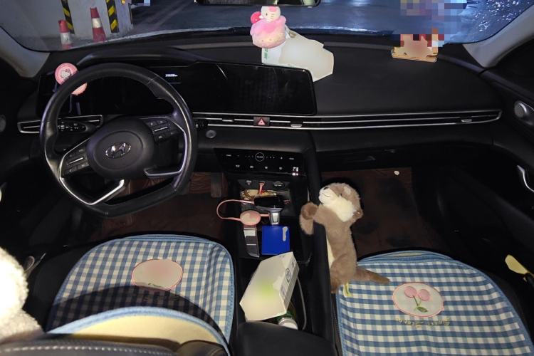 Used Hyundai Elantra 2021 1.5L CVT LUX Prestige Edition