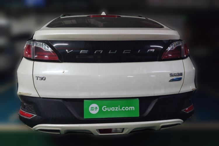 Used Venucia T90 2018 2.0L CVT Smart Connect Luxury Edition China V Standard