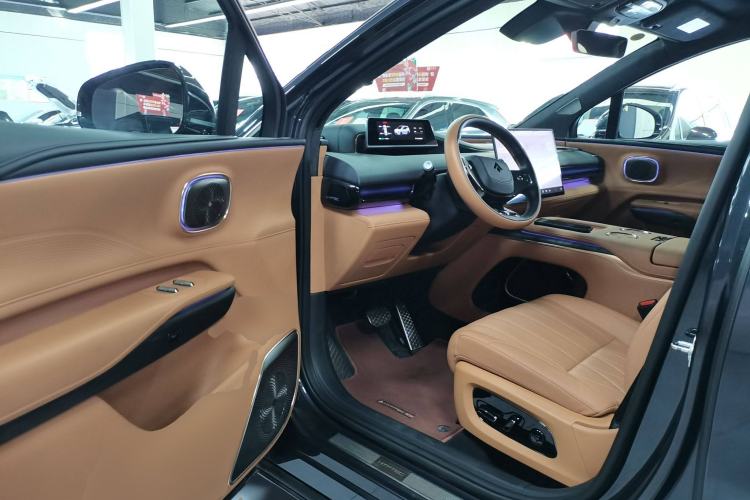 Used Hyptec HL 2025 700 Ultra Six-Seater All-Wheel-Drive LiDAR Version