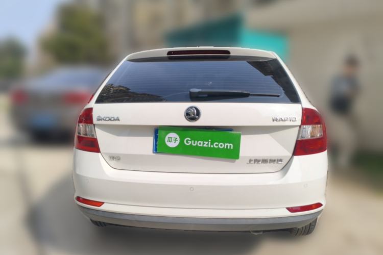 Used Skoda Rapid Spaceback 2018 1.6L Automatic Comfort Edition