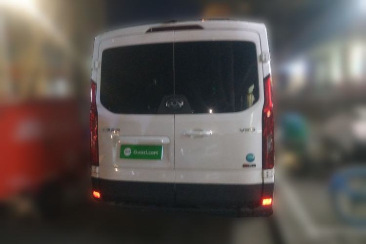 Used SAIC MAXUS Xintu V90 2024 ZhiJie 2.0T Automatic Front-Wheel-Drive Short Wheelbase Mid-Height Design with Single Rear Tire—5/6 Seater