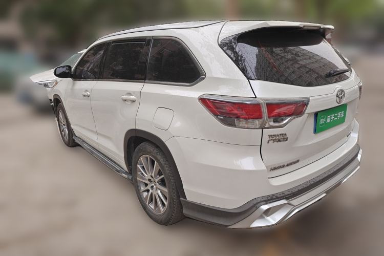 Used Toyota Highlander 2015 3.5L 4x4 Luxury Edition 7-seater