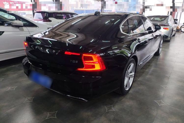 Used Volvo S90 2019 T5 Zhiyuan Edition
