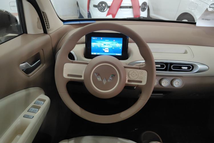 Used Wuling Hongguang MINIEV 2025 Four-Door Version Advanced Edition Steering Wheel