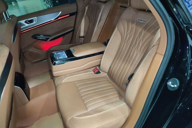 Used Hongqi H9 2024 2.0T Qixiang Private Style Edition
