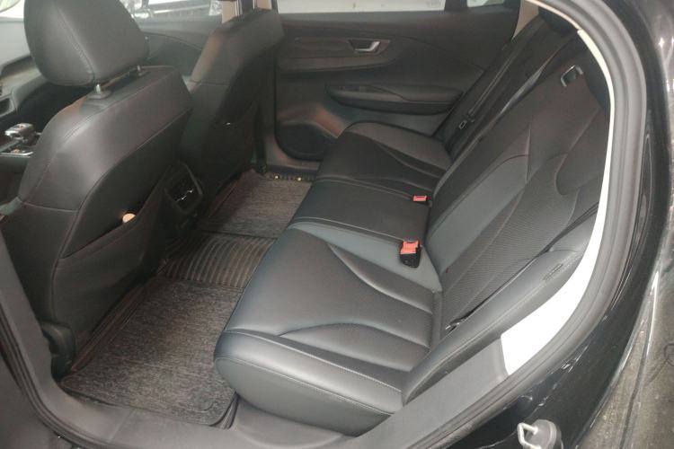 Used Hongqi E-QM5 2022 431 km Charge & Enjoy Edition