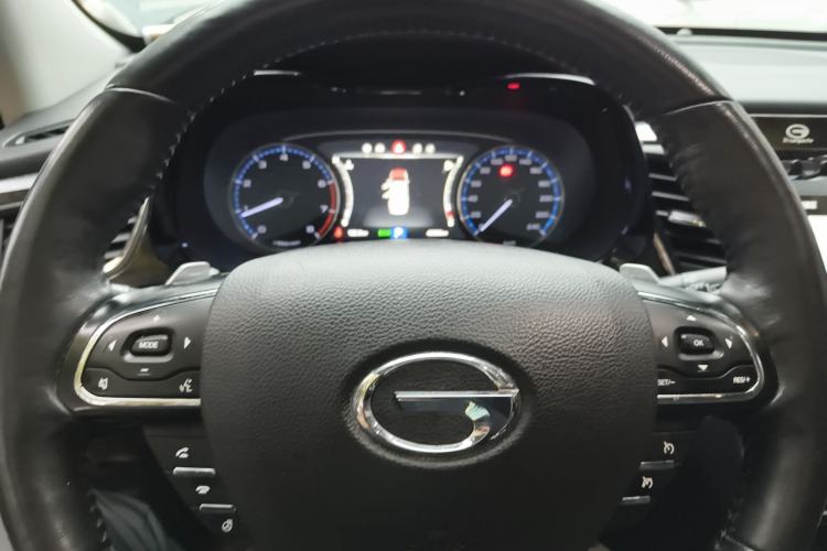 Used GAC Trumpchi GS8 2017 320T Four-Wheel Drive Luxury Smart Connectivity Version (7 Seats) Steering Wheel