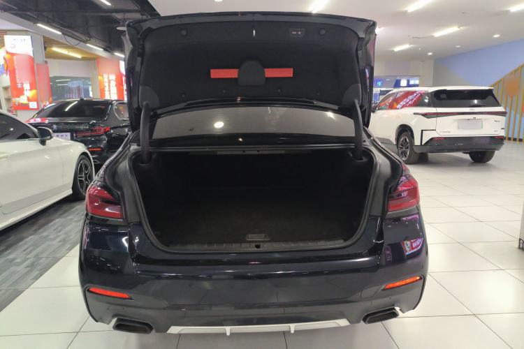 Used BMW 5 Series New Energy 2021 Restyled 535Le M Sport Package Trunk