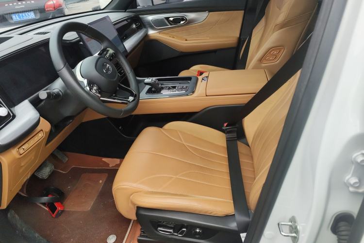 Used GAC Trumpchi ES9 2024 PHEV with 143 km Max
