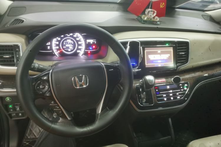 Used Honda Odyssey 2015 2.4L Luxury Edition
