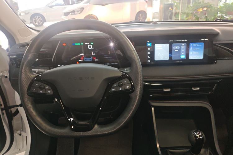 Used Roewe i5 2023 1.5L Manual Comfort Edition