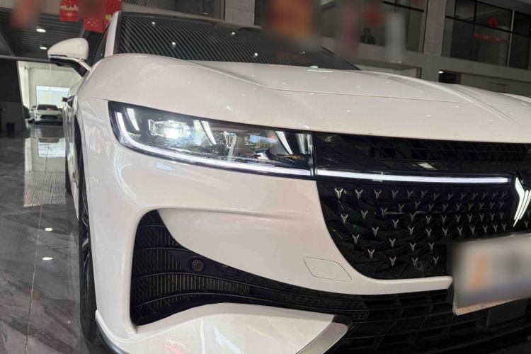 Used VOYAH PASSION 2024 PHEV Four-Wheel Drive Ultra-Long Range Flagship Model