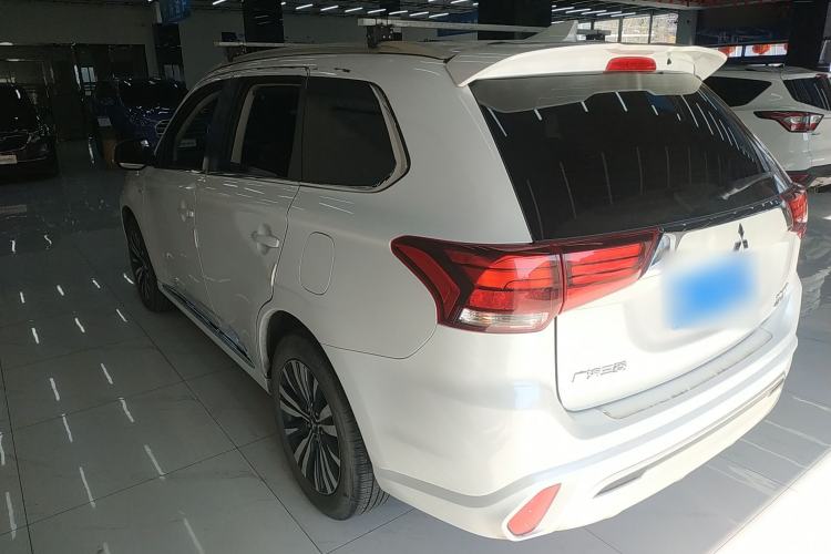 Used Mitsubishi Outlander 2021 Revised Version 2.0L Two-Wheel Drive Comfort Edition 5 Seats Rear Left 45 Deg