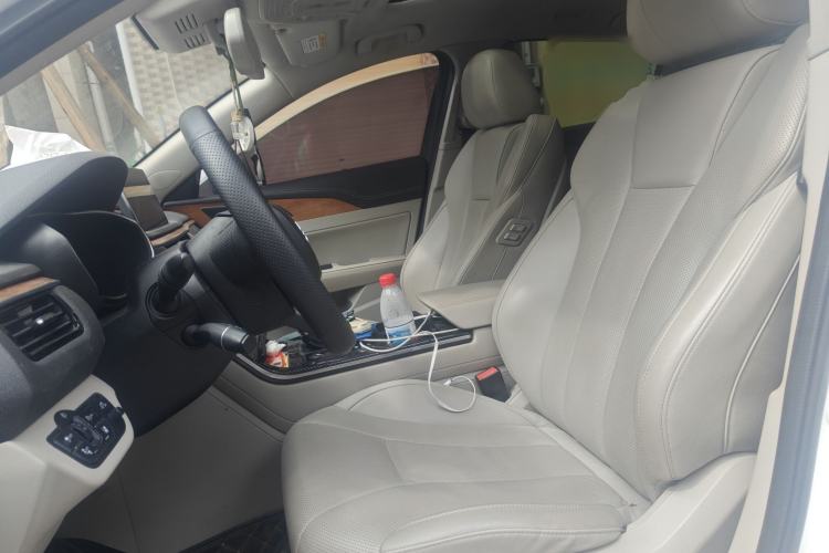 Used Hongqi H5 2018 30TD Smart Connect Dynamic Edition
