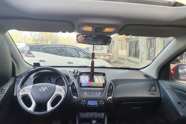 Used Hyundai ix35 2013 2.0L Automatic Two-Wheel Drive Smart GLS China IV Standard