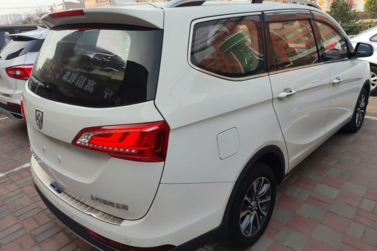 Used Baojun 730 2017 1.5T DCT Flagship Model 7 Seats China V Emission Standard