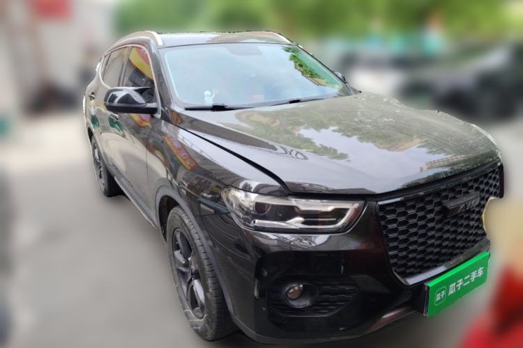 Used Haval H6 2017 Red Label 2.0T Automatic Two-Wheel Drive ZhiShang Model Front Right 45 Deg