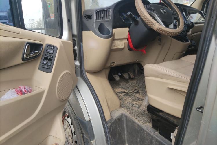 Used Foton Toano 2023 2.0T Automatic Jixiang Long-Wheelbase Mid-Height Rear Single Tire 7/9-Seater
