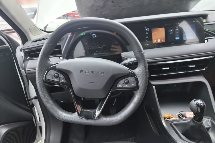 Used Roewe i5 2026 Model 1.5L Manual Comfort Version Steering Wheel