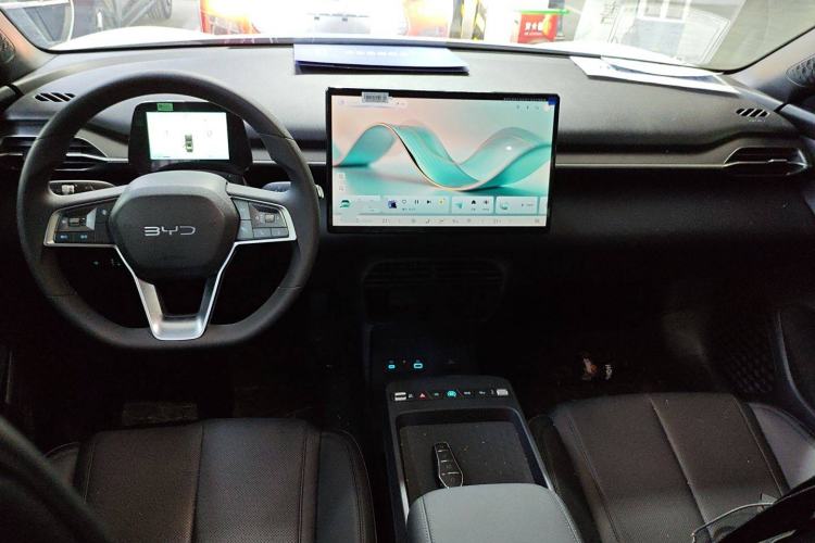 Used BYD e7 2025 Model 520 Smart Mobility Edition
