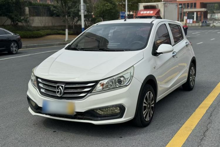 Used Baojun 310 2016 1.2L manual Comfort trim level