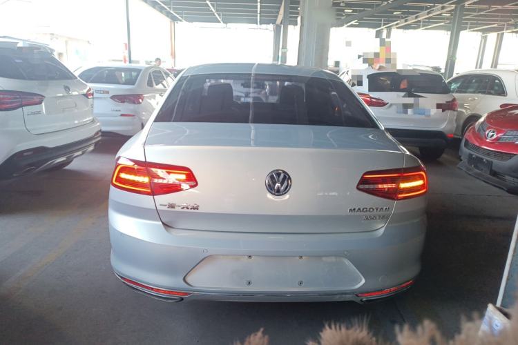 Used Volkswagen Magotan 2019 330TSI DSG Leading Model China VI Standard
