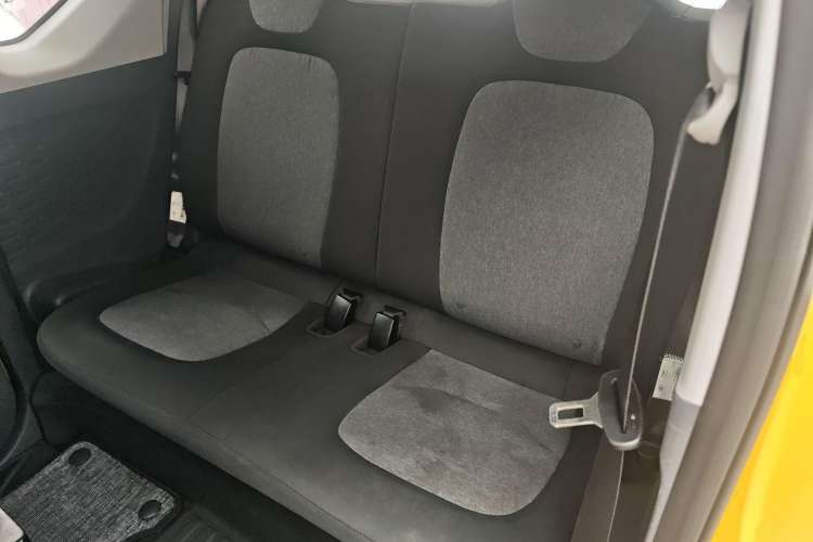 Used Wuling Hongguang MINIEV 2021 Macaron Premium Model – Lithium Iron Phosphate
