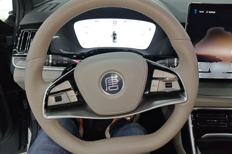 Used BYD Tang New Energy 2025 Intelligent Driving Version DM-i 115KM Flagship Edition Steering Wheel