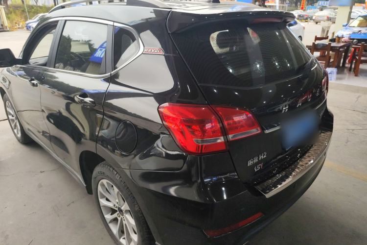 Used Haval H2 2017 Red-Label 1.5T Manual Two-Wheel-Drive Elite Model