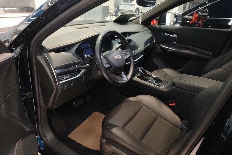 Used Cadillac XT4 2020 Revised Version 28T Two-Wheel Drive Tech Edition Left Front Seat