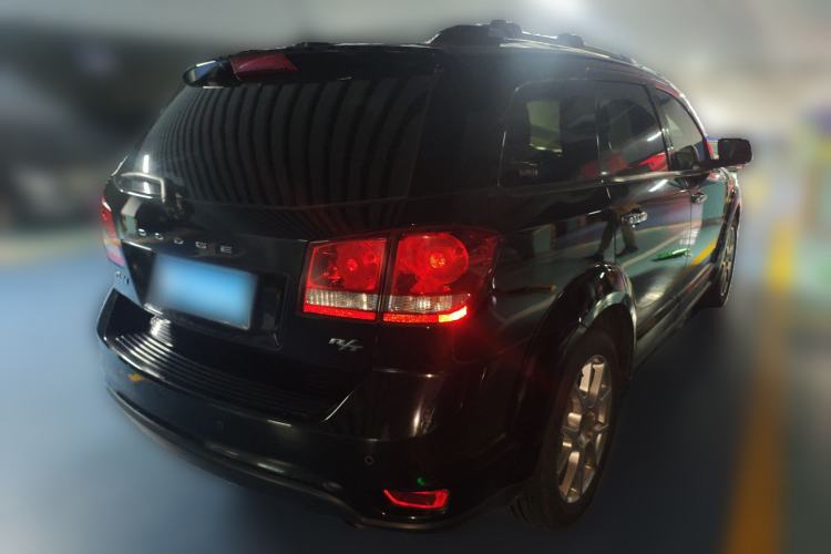 Used Dodge Journey 2013 2.4L Two-Wheel Drive Luxury Version