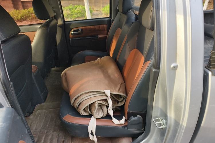 Used Great Wall Wingle 5 2013 2.8T European Version Two-Wheel Drive Elite Version Big Double-Cab GW2.8TC
