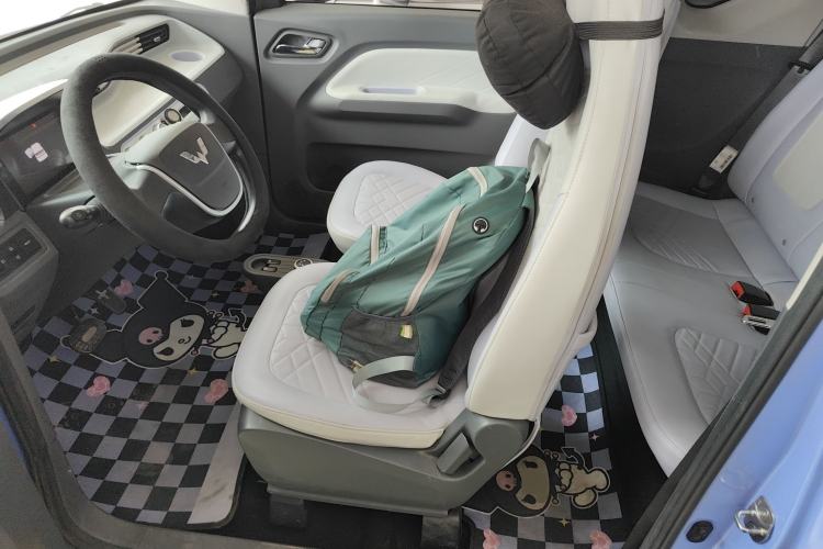 Used Wuling Hongguang MINIEV 2022 Macaron Colorful Edition Lithium-Ion Battery Left Front Seat