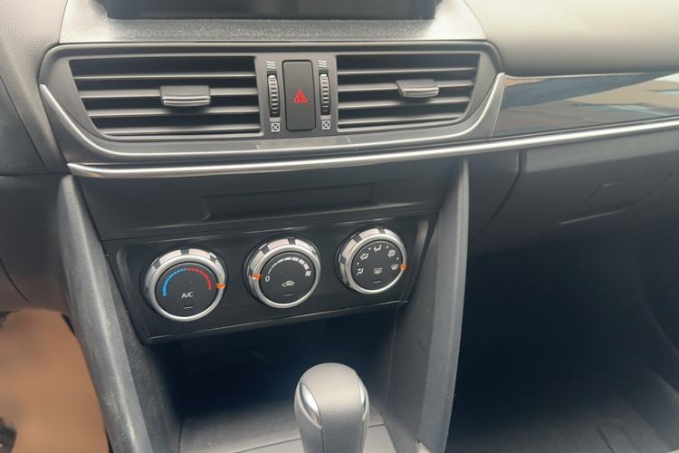 Used Mazda CX-4 2021 2.0L Automatic Two-Wheel Drive Blue Sky Dynamic Edition Audio And AC Panel