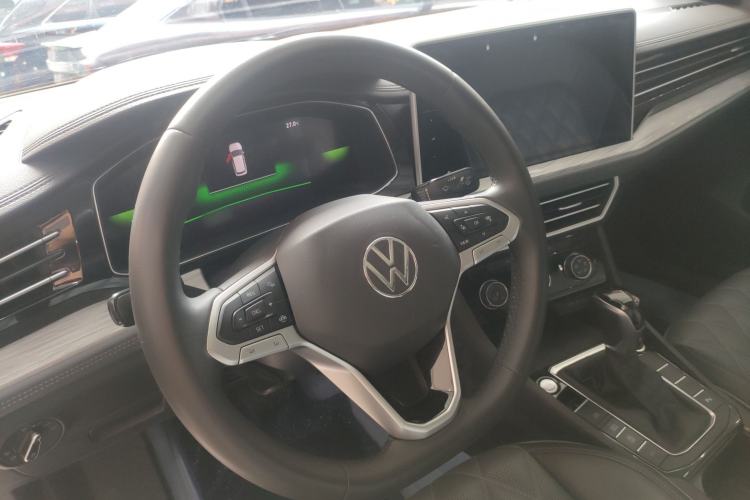 Used Volkswagen Sagitar 2023 300TSI DSG Excellence Edition Steering Wheel