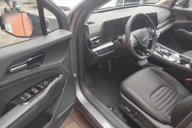 Used Kia Sportage (Chinese Domestic Model) 2025 2.0T Two-Wheel Drive Prestige Smart Edition