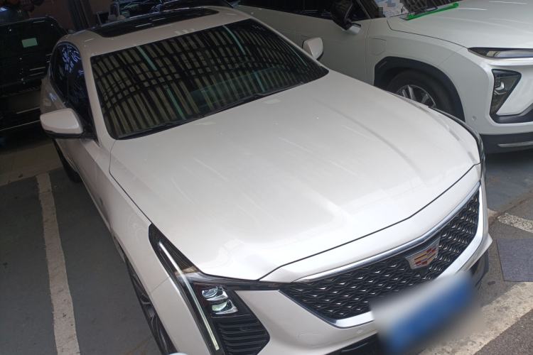 Used Cadillac CT5 2024 28T Luxury Version Front Right 45 Deg