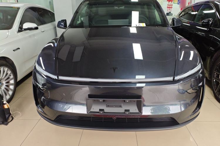 Used Tesla Model Y 2026 Long-Range All-Wheel-Drive Model